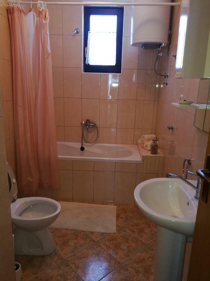 Apartman Ban Brodarica  Bagian luar foto